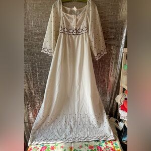 Beautiful vintage sleep dress